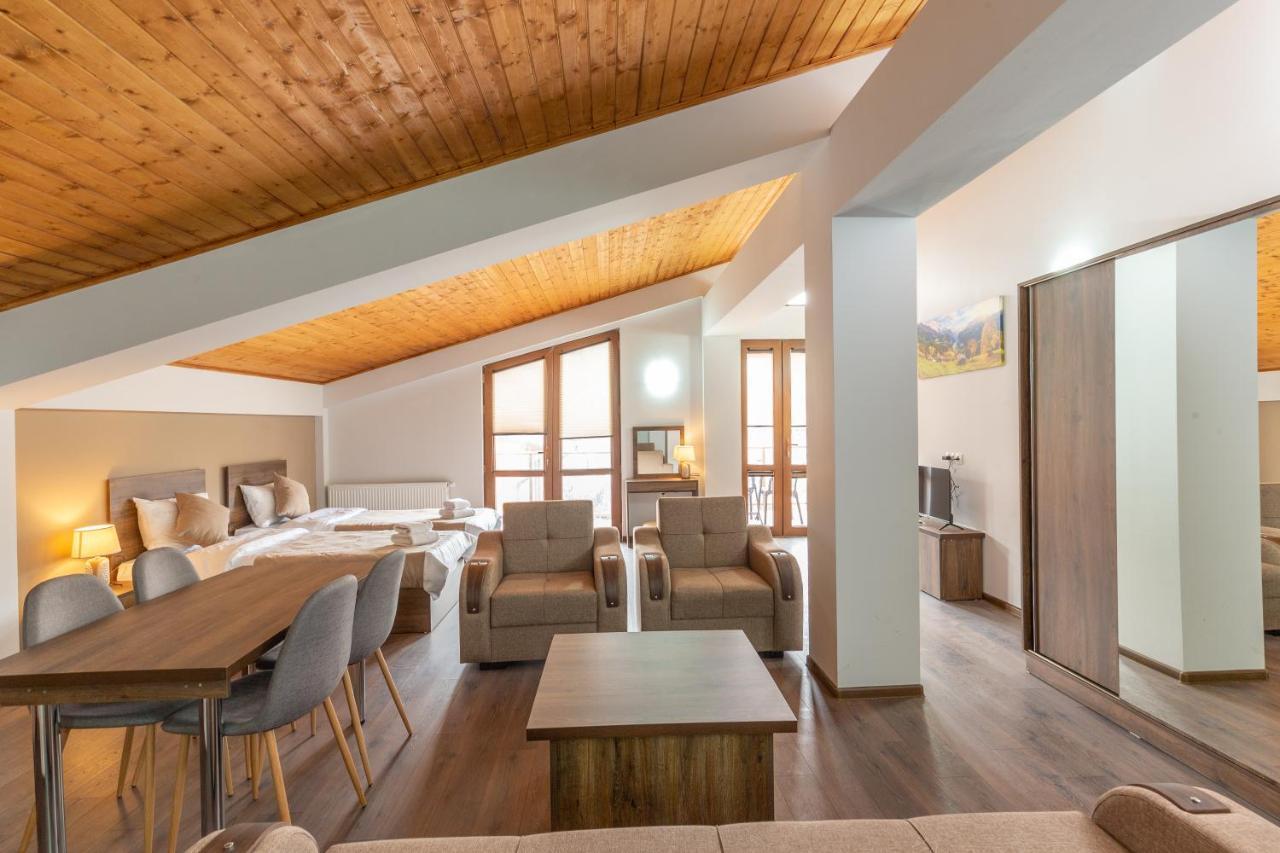 Pine Chalets By Ka Group Gudauri Exterior foto